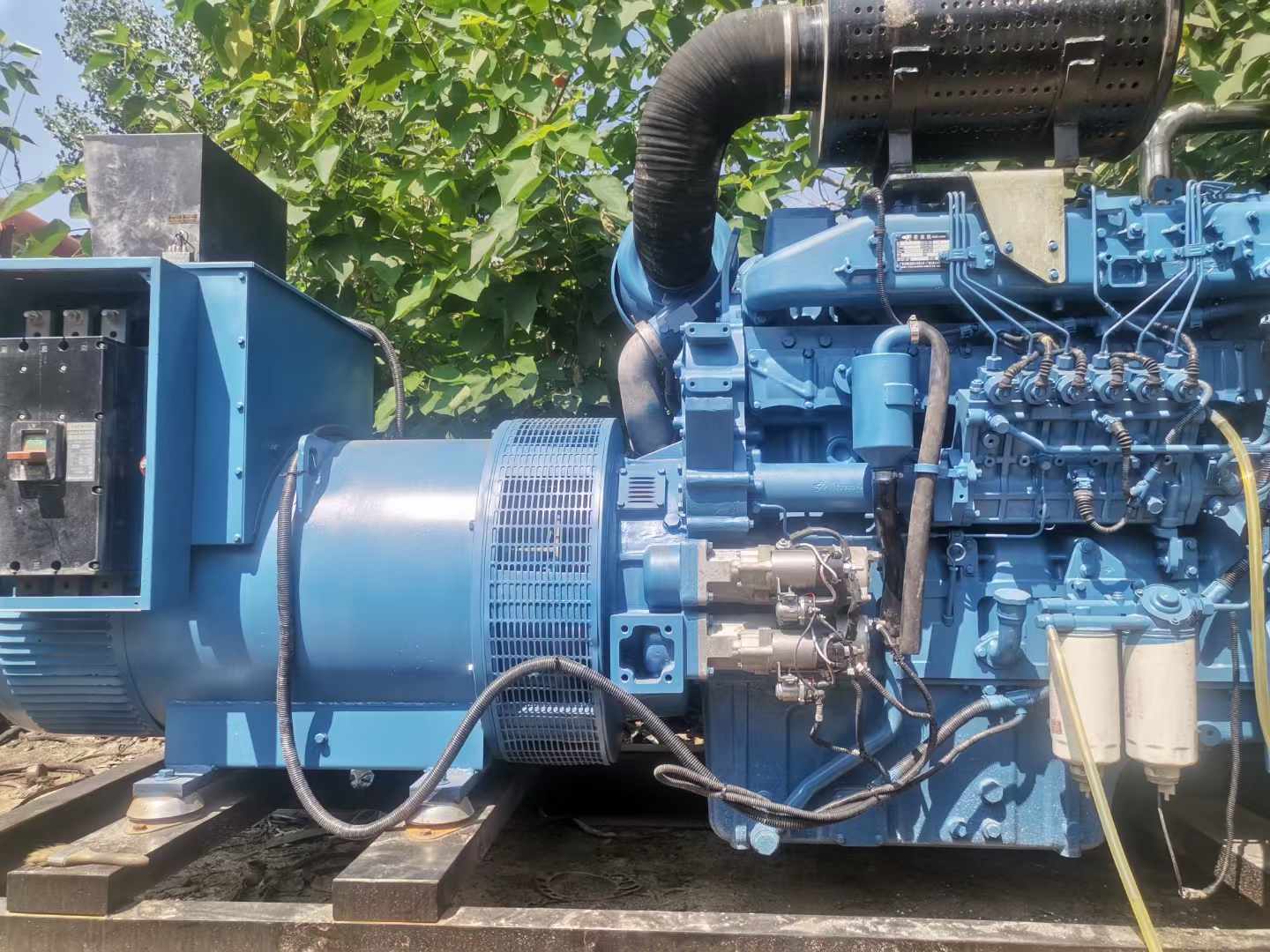 石阡详细说明降低 800kW 柴油发电机输出电流波动的方法
