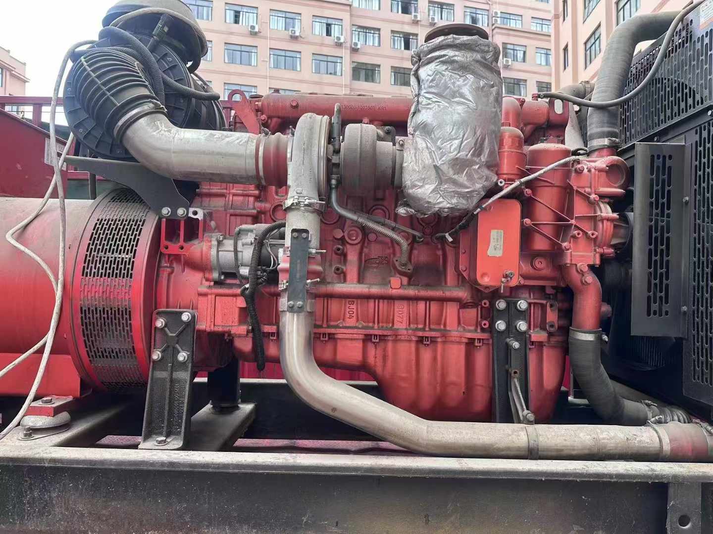 石阡如何选择适合 600kW 柴油发电机组的过载保护器？